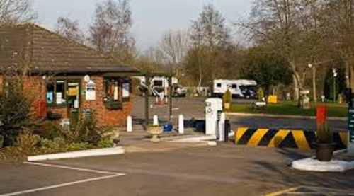 Alderstead Heath Caravan und Motorhome Club Site